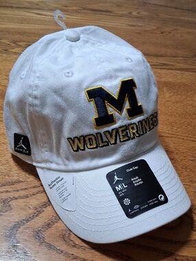 MICHIGAN CAP Hat Mens NEW WOLVERINES M/L CLUB  Adjustable NEW Adult